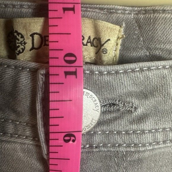 Democracy Flexellent Ankle Jeans Women's 8 Gray Cuffed Bohemian Embellished - Picture 7 of 9